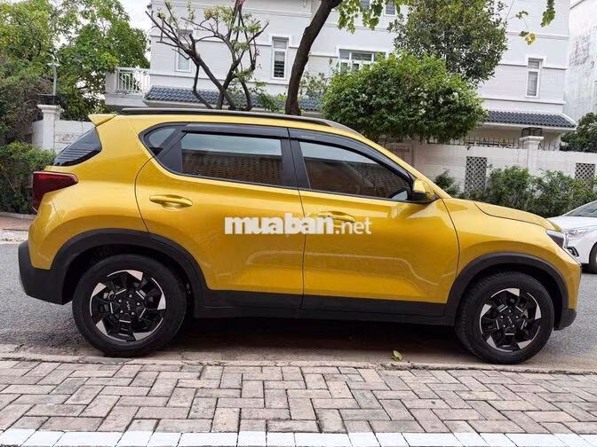 KIA SONET 1.5 LUXURY 2025 Vàng 8.000 km