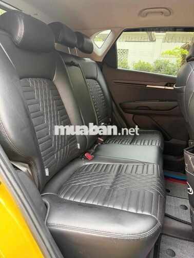 KIA SONET 1.5 LUXURY 2025 Vàng 8.000 km
