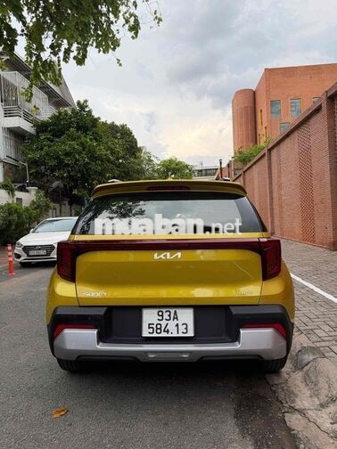 KIA SONET 1.5 LUXURY 2025 Vàng 8.000 km