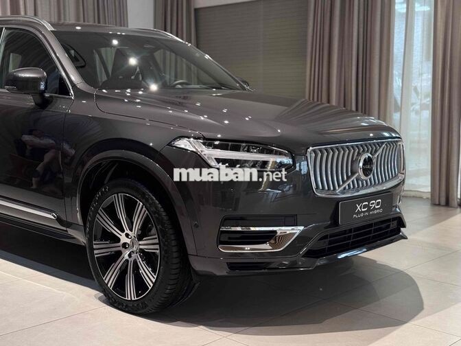 Volvo XC90 Plug-in Hybrid 7 chỗ Xám - Giao Ngay