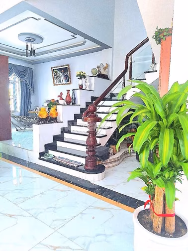 Bán Biệt Thự 10x20m 1 Hầm 3 lầu KDC Đại Phúc 