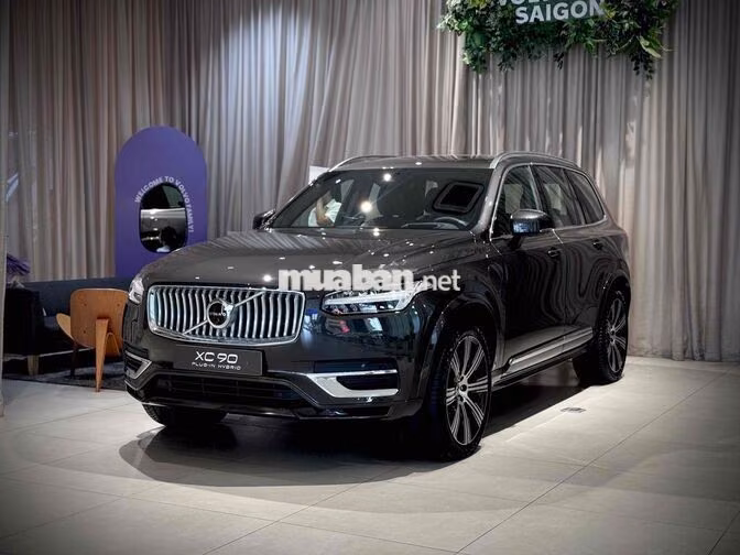 Volvo XC90 Plug-in Hybrid 7 chỗ Xám - Giao Ngay