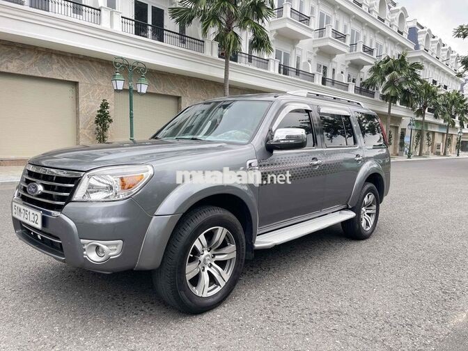 Ford Everest 2011 Xám Tự động. máy dầu 7 chổ.