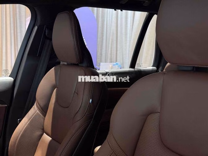 Volvo XC90 Plug-in Hybrid 7 chỗ Xám - Giao Ngay