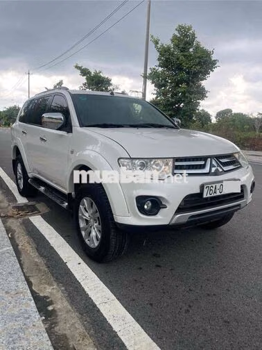 Mitsubishi Pajero Sport 2017 MT 4x2 Số sàn Trắng