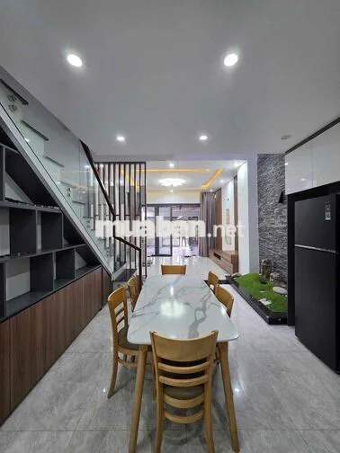 CHO THUÊ NHÀ 3 TẦNG – HOÀNG ĐÌNH ÁI, SÁT CHỢ HOÀ XUÂN