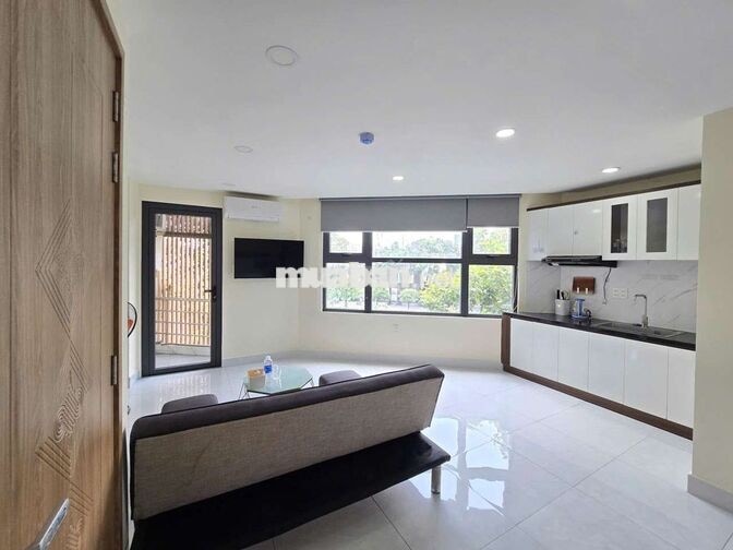 Cho thuê căn hộ studio 35m2 ban công - Hoàng Sa Q3, gần ĐH Sư Phạm