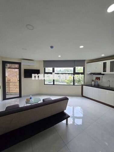 Cho thuê căn hộ studio 35m2 ban công - Hoàng Sa Q3, gần ĐH Sư Phạm