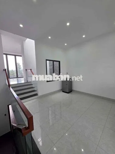 CHO THUÊ NHÀ 3 TẦNG – HOÀNG ĐÌNH ÁI, SÁT CHỢ HOÀ XUÂN