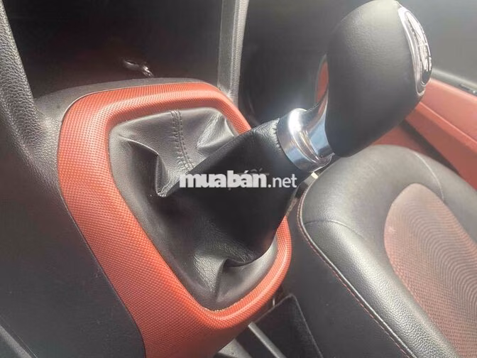 Hyundai Grand i10 1.2 Số sàn Xanh