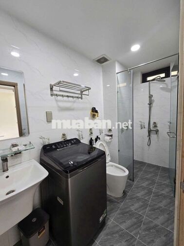 Cho thuê căn hộ studio 35m2 ban công - Hoàng Sa Q3, gần ĐH Sư Phạm
