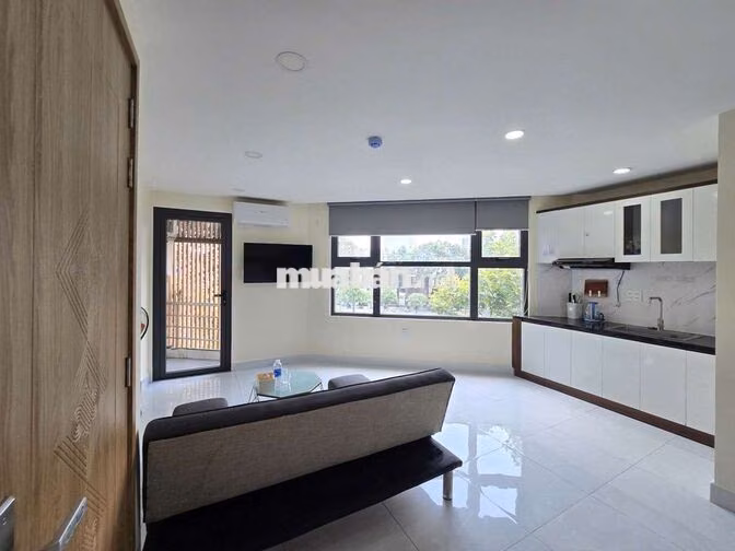 Cho thuê căn hộ studio 35m2 ban công - Hoàng Sa Q3, gần ĐH Sư Phạm