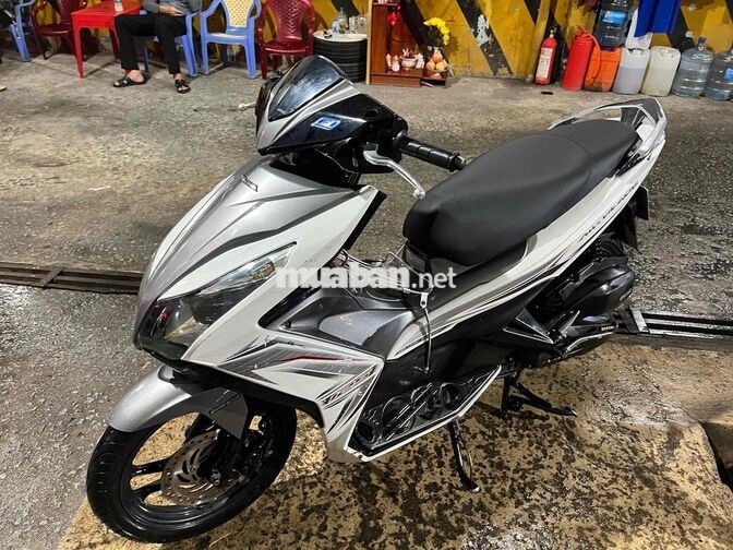 Honda Air Blade 125i 2014 Trắng bạc