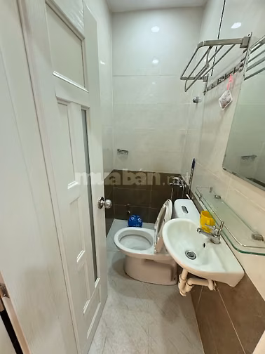 CHO THUÊ NHÀ ĐƯỜNG SỐ 29 TÊN LỬA CÓ SẴN NỘI THẤT - 2PN/2WC 