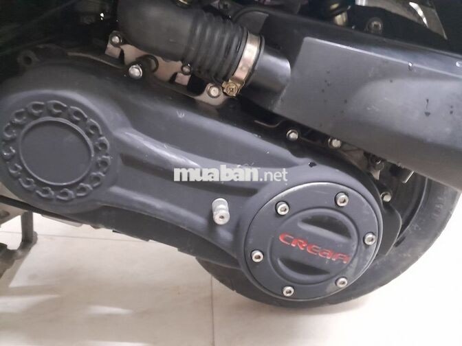 Xe máy ga Cree 50cc Đen, trắng