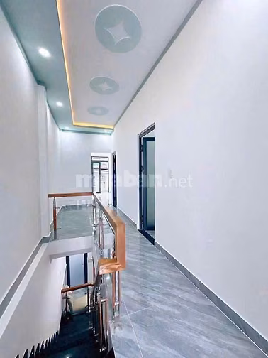 Bán nhanh căn nhà mới cách nhựa 200m hẻm oto Xuân Thới Thượng Hóc Môn