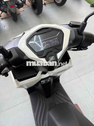 Honda Vario 125 V3 2025 Lướt 5km B65 GÓP CẦN CCCD