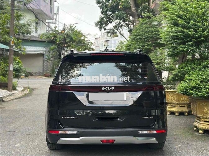 Kia Carnival Signature 2023 Đen 70000 km