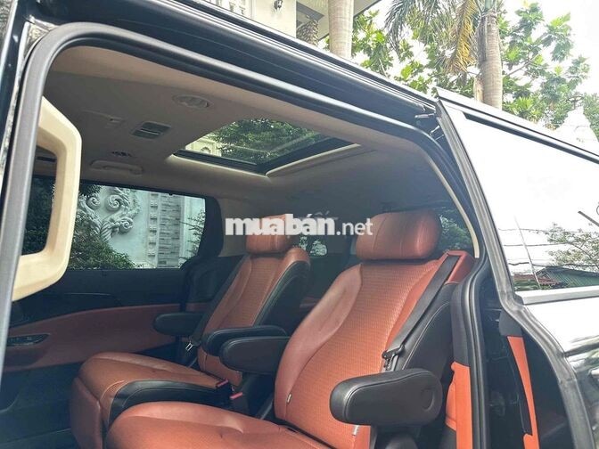 Kia Carnival Signature 2023 Đen 70000 km