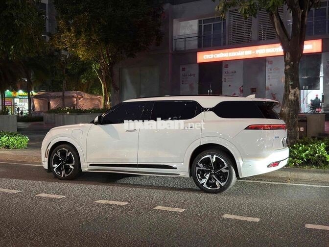 VinFast VF 9 Plus 2023 Trắng xe chính chủ như mới