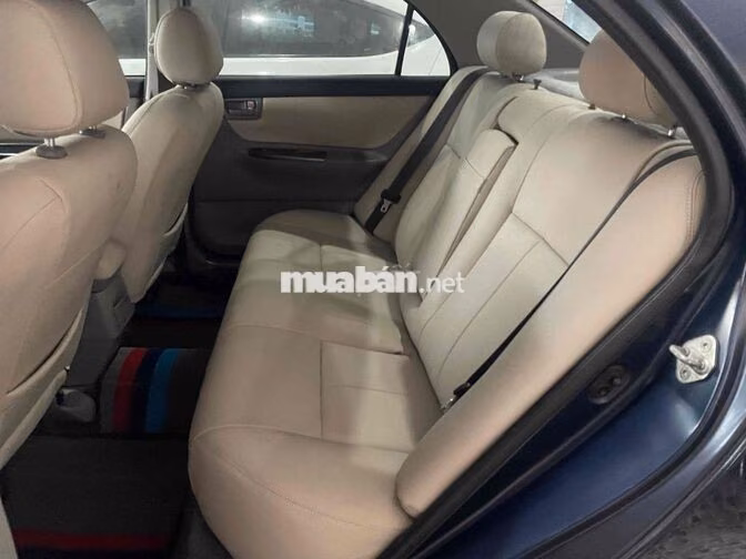 Toyota Corolla Altis Xanh đậm 5 chỗ