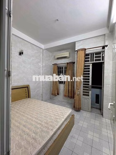 Cho thuê NC nhà đẹp cách vài m hẻm xe hơi đường đất thánh tân bình