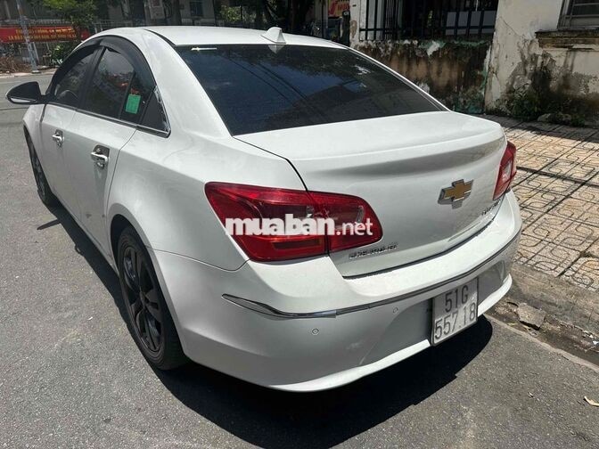 Chevrolet Cruze Trắng Tự động 2017