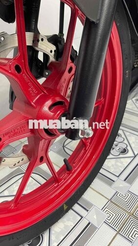 Suzuki GSX R150 2020 Đen, Đỏ 13000 km