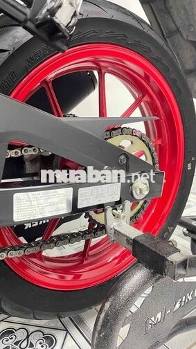 Suzuki GSX R150 2020 Đen, Đỏ 13000 km