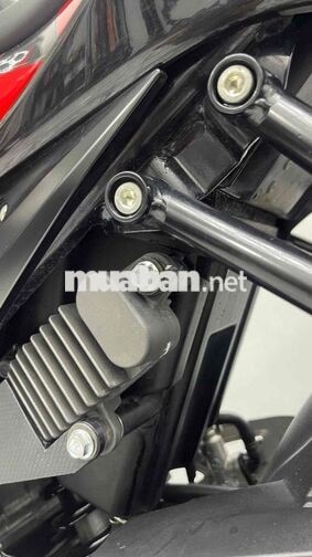 Suzuki GSX R150 2020 Đen, Đỏ 13000 km