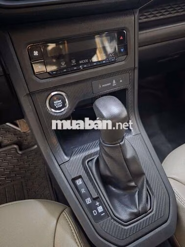 Toyota Avanza Trắng Tự động 2022
