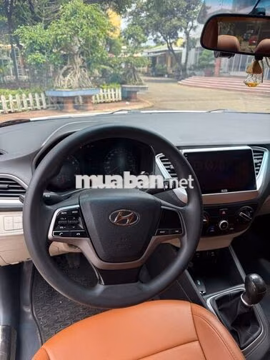 Hyundai Accent 2022 Số sàn Trắng
