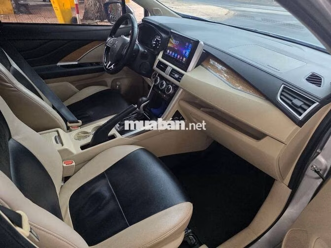 Mitsubishi Xpander Bạc Tự động