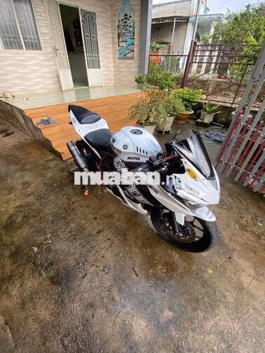 Yamaha R25