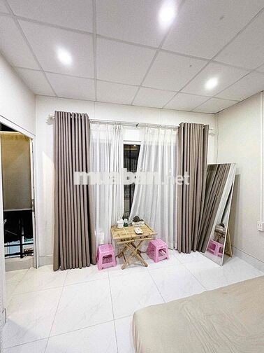 4tr full nội thất y hình ,phạm thế hiện Q8,fee xe,giờ giấc tự do