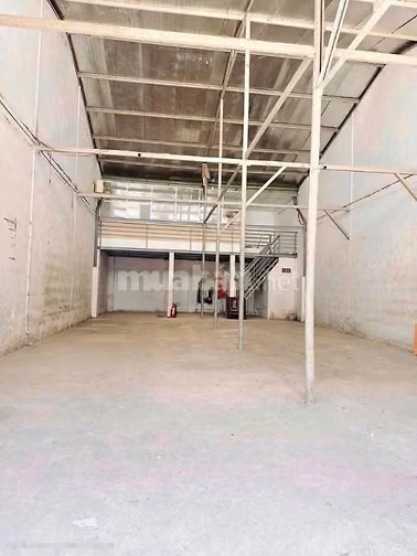 Cho thuê Kho Xưởng MT Tự Do- Tân Phú. Dt 9x23- Trống suốt- có lửng