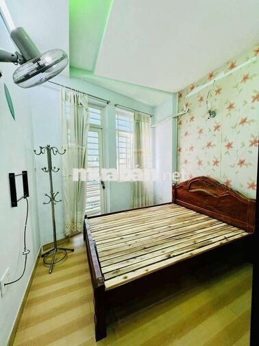 Cho thuê nguyên căn nhỏ gọn, 4pn, 3máy lạnh, Phạm Văn Chiêu P14 gò vấp