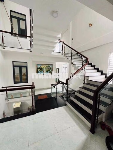Cho Thuê Nhà 3 Tầng Kiệt 5m Trần Duy Chiến  Gồm: 3pn,4wc,khách, thờ, b