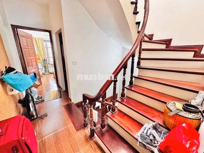 Bán nhà mặt tiền đường Phú Diễn cạnh Đại học Tài nguyên Môi trường