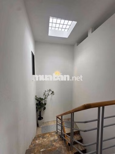 Bán nhà hẻm xe tải Nguyễn Bặc chợ Phạm Văn Hai