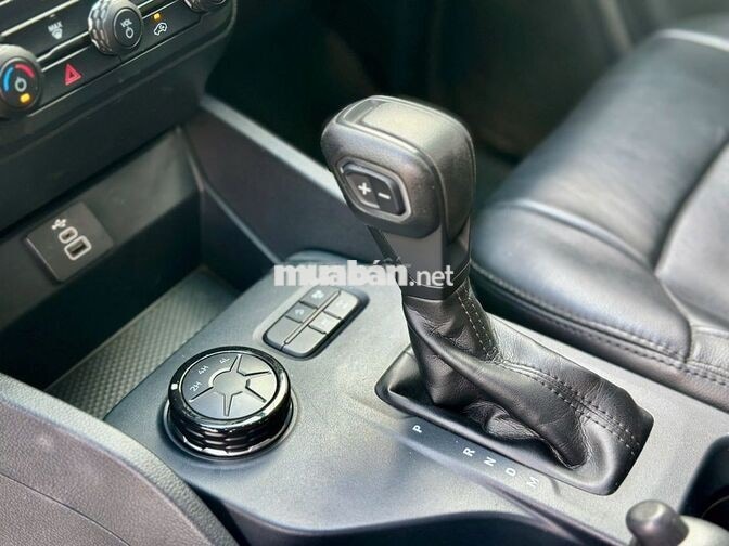 Ford Ranger XLS 2022 Số tự động