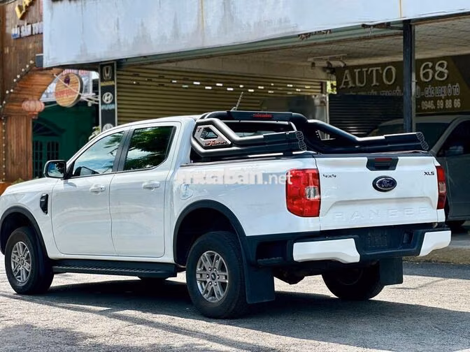 Ford Ranger XLS 2022 Số tự động