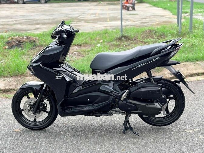 Honda Air Blade 150 ABS Đen bóng máy rin chất
