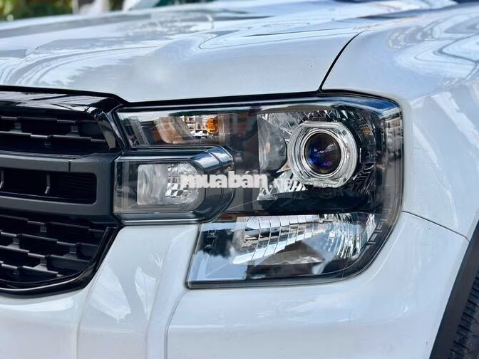 Ford Ranger XLS 2022 Số tự động