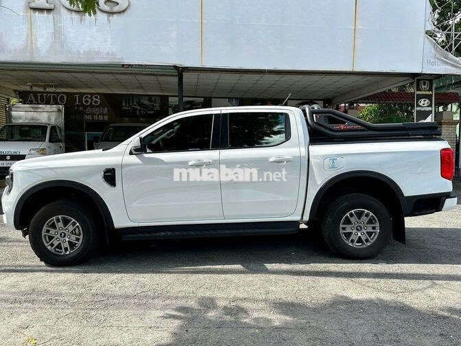 Ford Ranger XLS 2022 Số tự động