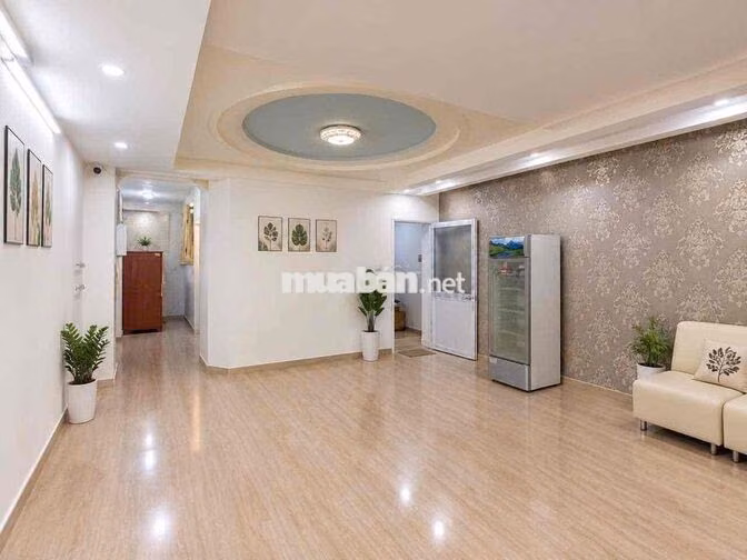 Cho thuê mb riêng biệt ko bán đồ ăn nước uống