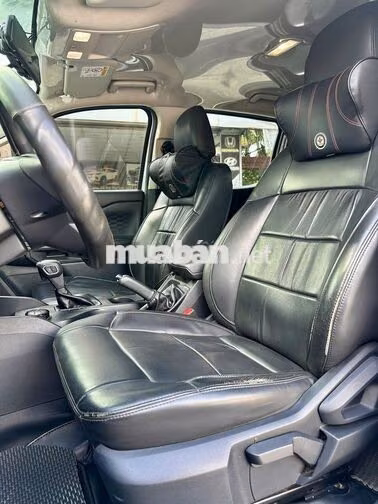 Ford Ranger XLS 2022 Số tự động