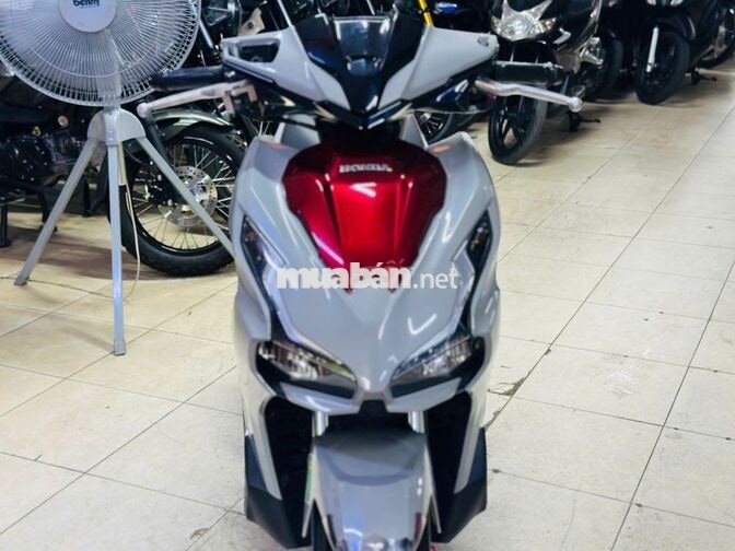 XE MÁY THỊNH PHÁT-AIR BLADE 125 XÁM ĐỎ SPORT 2024