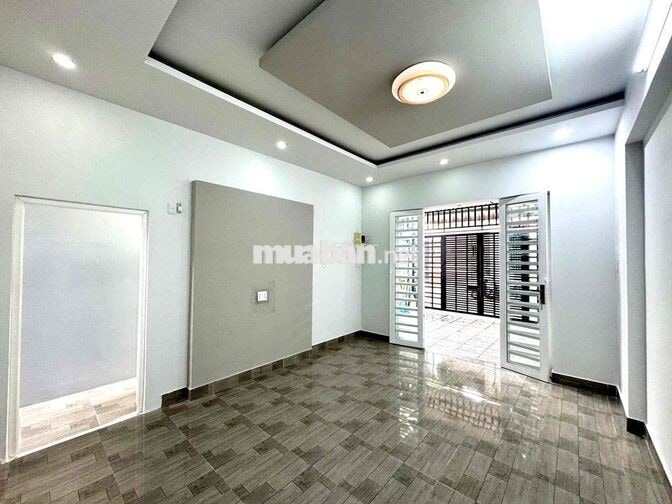 CHO THUÊ NHÀ C4. NGAY CHỢ PHÚ THỌ. TRẢNG DÀI