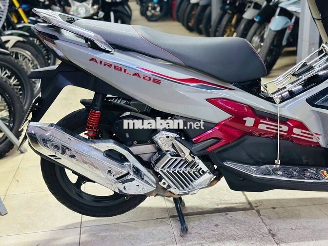 XE MÁY THỊNH PHÁT-AIR BLADE 125 XÁM ĐỎ SPORT 2024